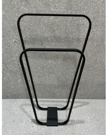 TOALHEIRO DE PÉ PRETO MATE